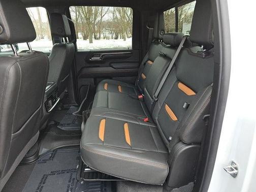 2024 GMC Sierra 3500 AT4