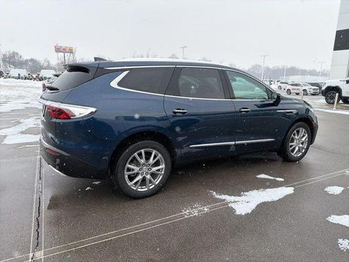 2024 Buick Enclave Essence AWD