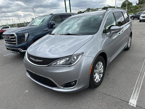 2018 Chrysler Pacifica Touring-L Plus