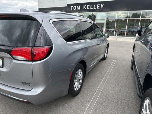 2018 Chrysler Pacifica Touring-L Plus