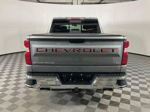 Steel Metallic 2021 Chevrolet Silverado 1500 LT