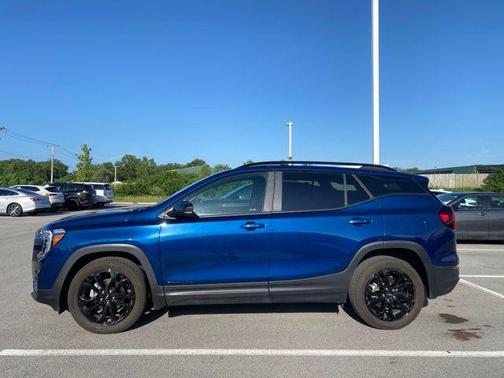 2022 GMC Terrain SLE
