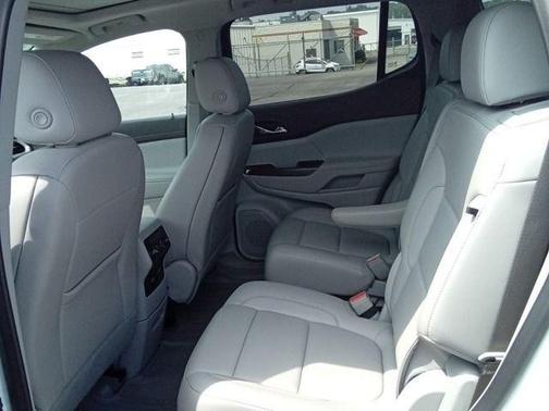 2023 GMC Acadia FWD SLT