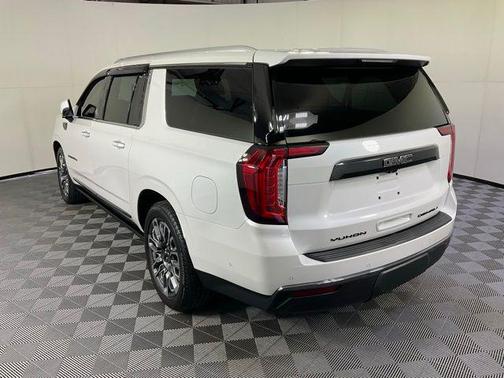 2023 GMC Yukon XL Denali Ultimate