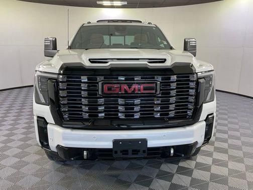 2025 GMC Sierra 3500 Denali