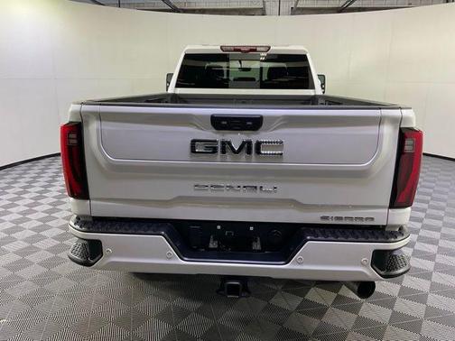 2025 GMC Sierra 3500 Denali