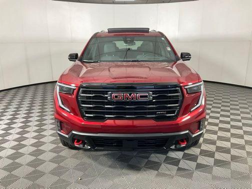 2024 GMC Acadia AWD AT4
