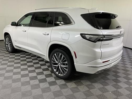 2025 Buick Enclave Avenir FWD
