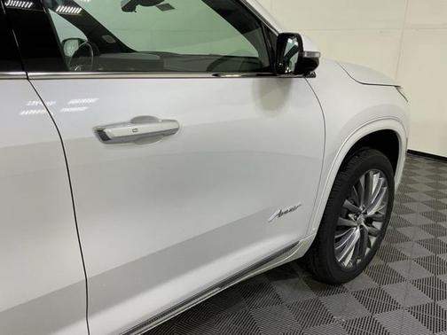 2025 Buick Enclave Avenir FWD