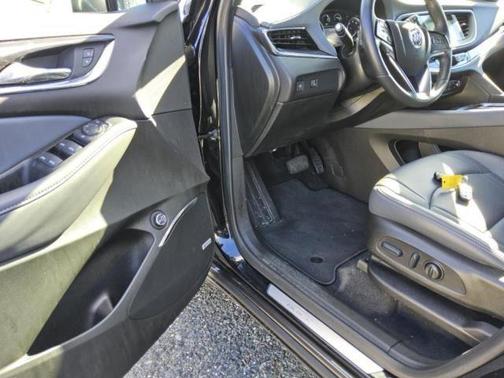 2024 Buick Enclave Essence FWD