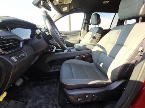 2024 GMC Acadia AWD AT4