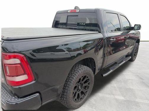 Diamond Black Crystal Pearlcoat 2019 RAM 1500 Big Horn