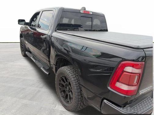 Diamond Black Crystal Pearlcoat 2019 RAM 1500 Big Horn