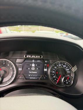 Diamond Black Crystal Pearlcoat 2019 RAM 1500 Big Horn
