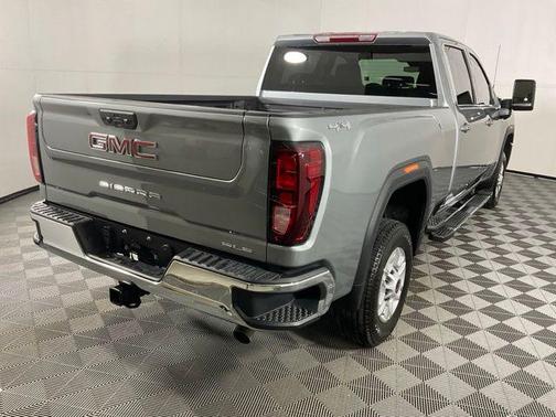 2025 GMC Sierra 2500 SLE