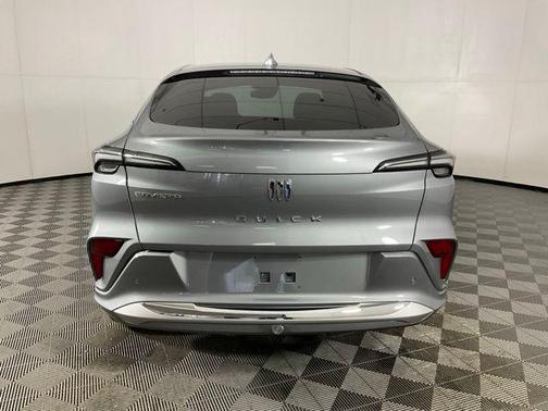 Moonstone Gray Metallic 2025 Buick Envista Avenir FWD