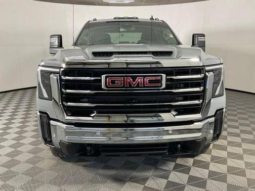 Thunderstorm Gray 2025 GMC Sierra 2500 SLE