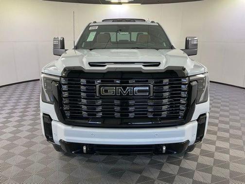 Glacier White Tricoat 2026 GMC Sierra 2500 Denali Ultimate