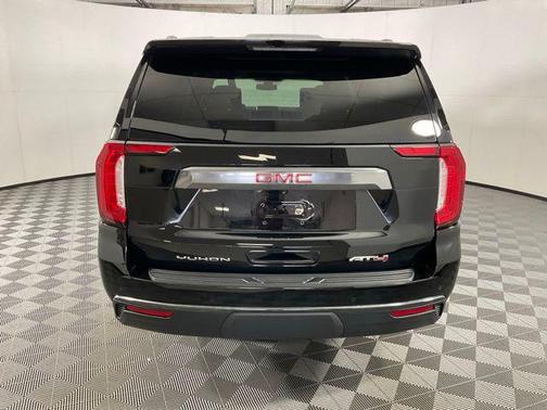2021 GMC Yukon XL 4WD AT4