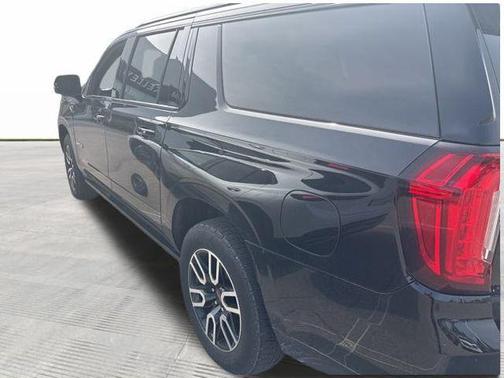 2021 GMC Yukon XL 4WD AT4