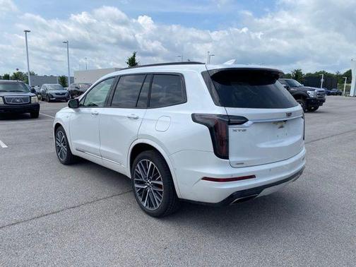 2022 Cadillac XT6 Sport AWD