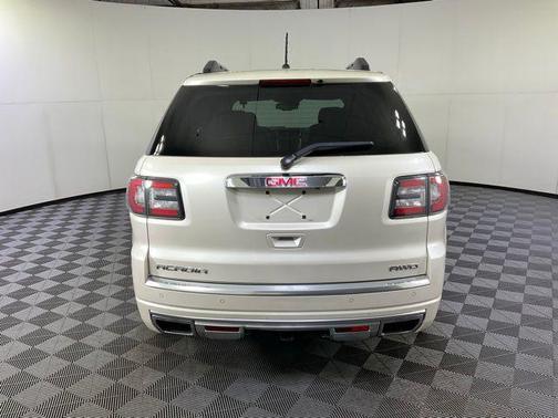 White Diamond Tricoat 2015 GMC Acadia Denali