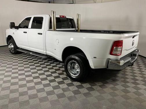 2024 RAM 3500 Tradesman Crew Cab 4x4 8' Box