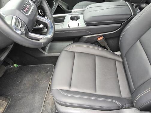 Summit White 2025 GMC Acadia Elevation