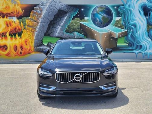 Onyx Black Metallic 2017 Volvo S90 T5 Inscription
