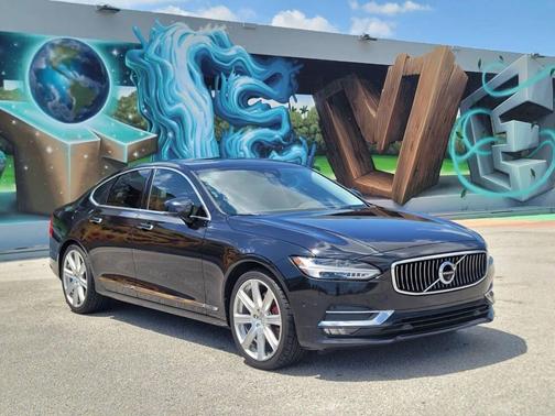 Onyx Black Metallic 2017 Volvo S90 T5 Inscription