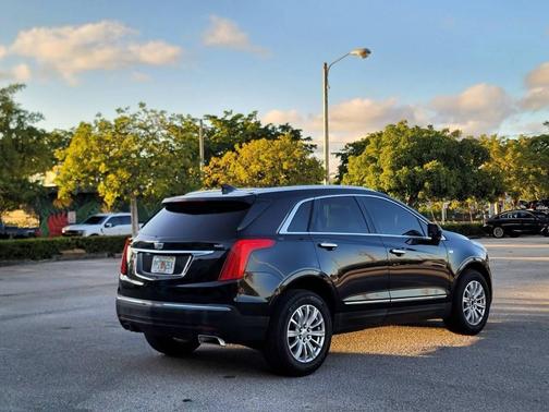 2017 Cadillac XT5 Base