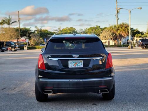 2017 Cadillac XT5 Base