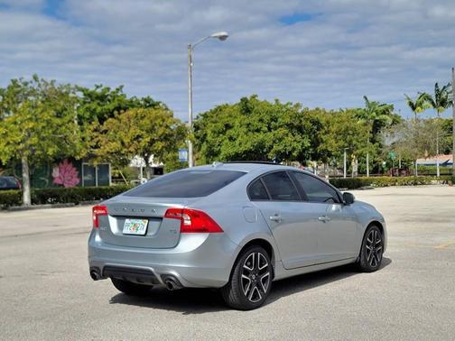 2017 Volvo S60 T5 Dynamic