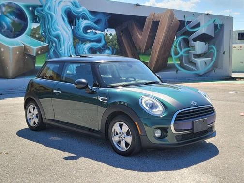 Green 2018 MINI Hardtop Oxford Edition