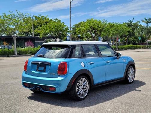 Electric Blue Metallic 2015 MINI Hardtop Cooper S