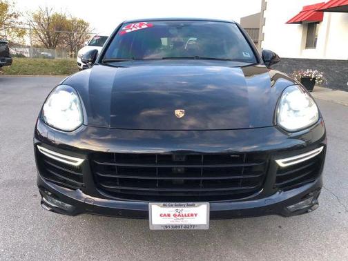 2016 Porsche Cayenne GTS