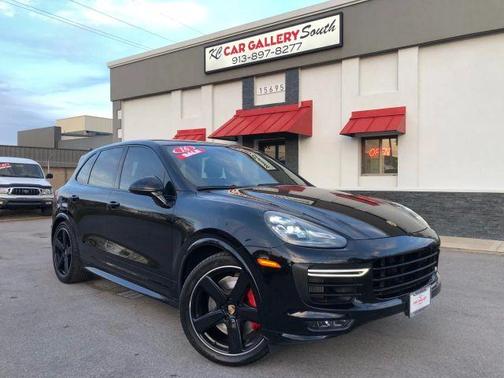 2016 Porsche Cayenne GTS