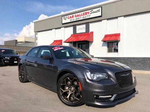 2019 Chrysler 300 S