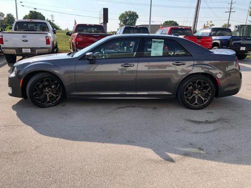 2019 Chrysler 300 S