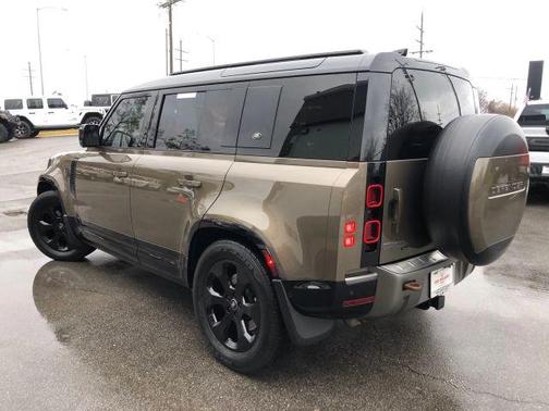 2022 Land Rover Defender 110 X-Dynamic SE