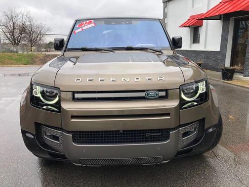 2022 Land Rover Defender 110 X-Dynamic SE