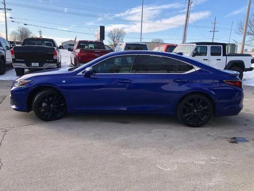 2023 Lexus ES 350 F SPORT Handling