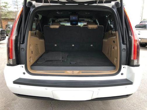 White 2019 Cadillac Escalade ESV Platinum