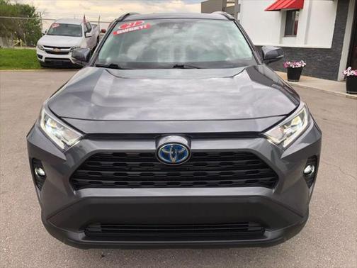 2021 Toyota RAV4 Hybrid XLE