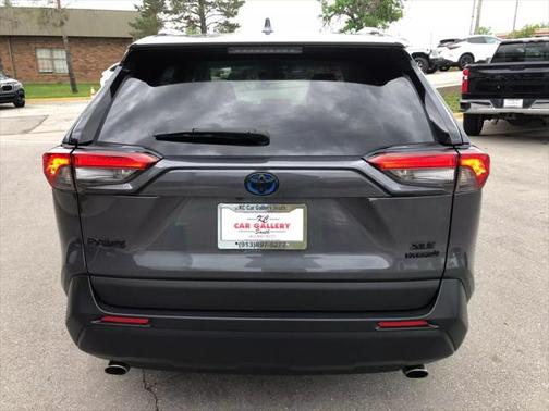 2021 Toyota RAV4 Hybrid XLE