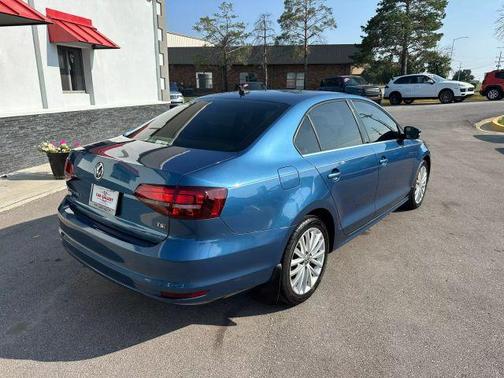 2016 Volkswagen Jetta 1.8T SEL