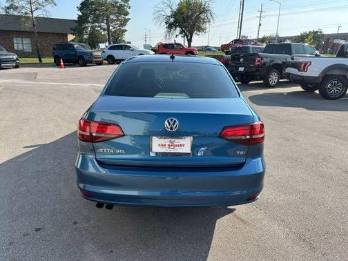 2016 Volkswagen Jetta 1.8T SEL