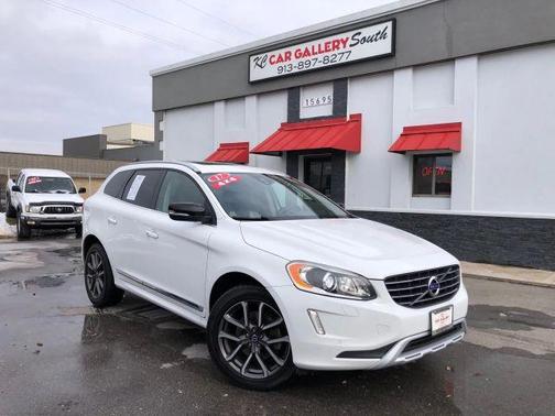 2017 Volvo XC60 T6 Dynamic