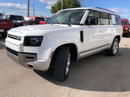 2023 Land Rover Defender First Edition