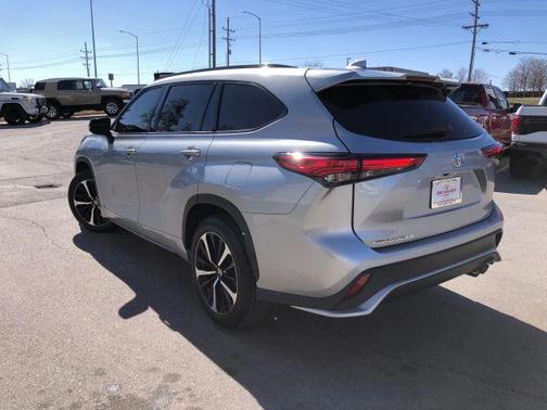 2021 Toyota Highlander XSE